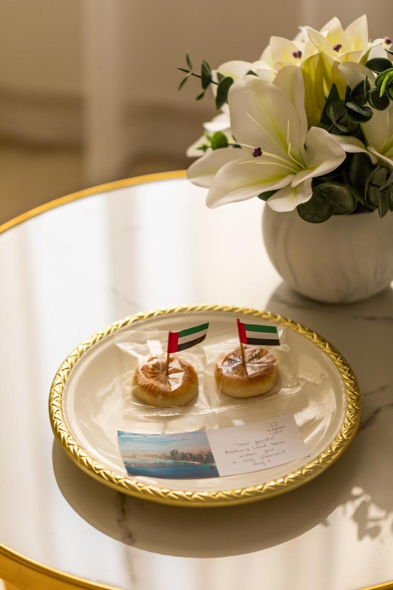 Happy Academia Jbr Apartment Дубай Екстериор снимка