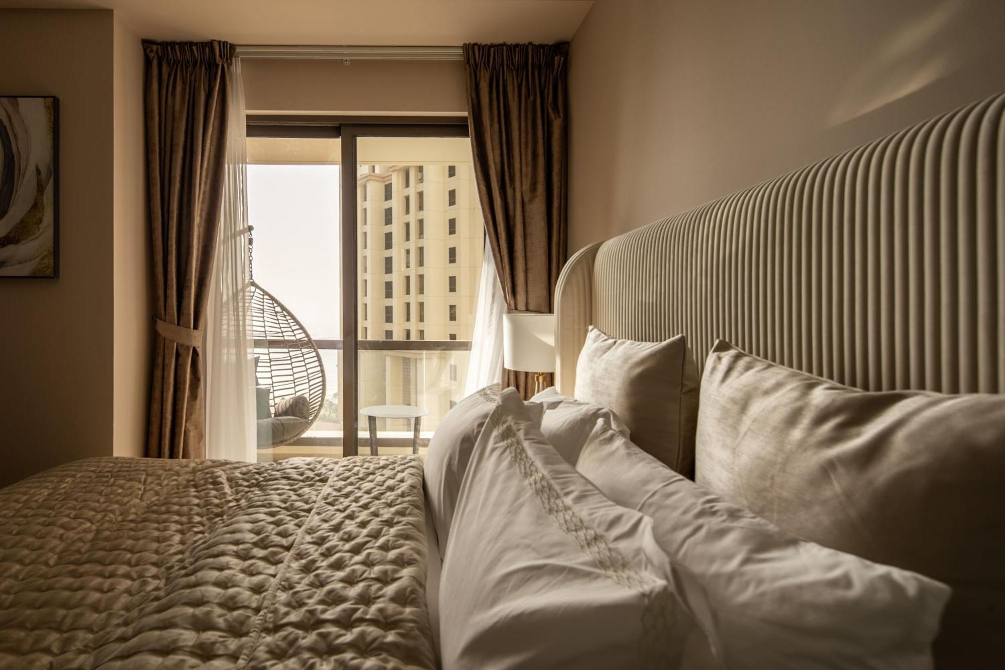Happy Academia Jbr Apartment Дубай Екстериор снимка